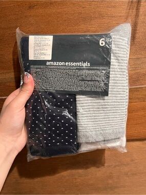 Amazon Essentials Woman’s Sock 6-Pack - Black & Light Gray